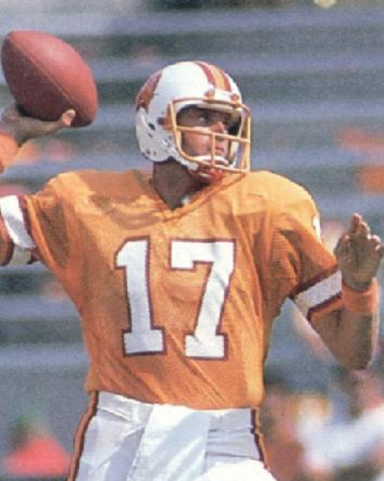 The Life And Career Of Steve DeBerg (Complete Story)